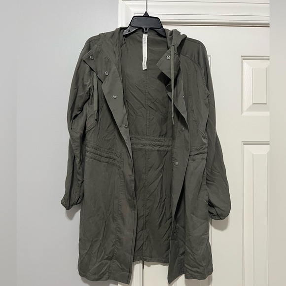 Lululemon City Stroll Jacket GRSG 6 - Picture 2 of 8